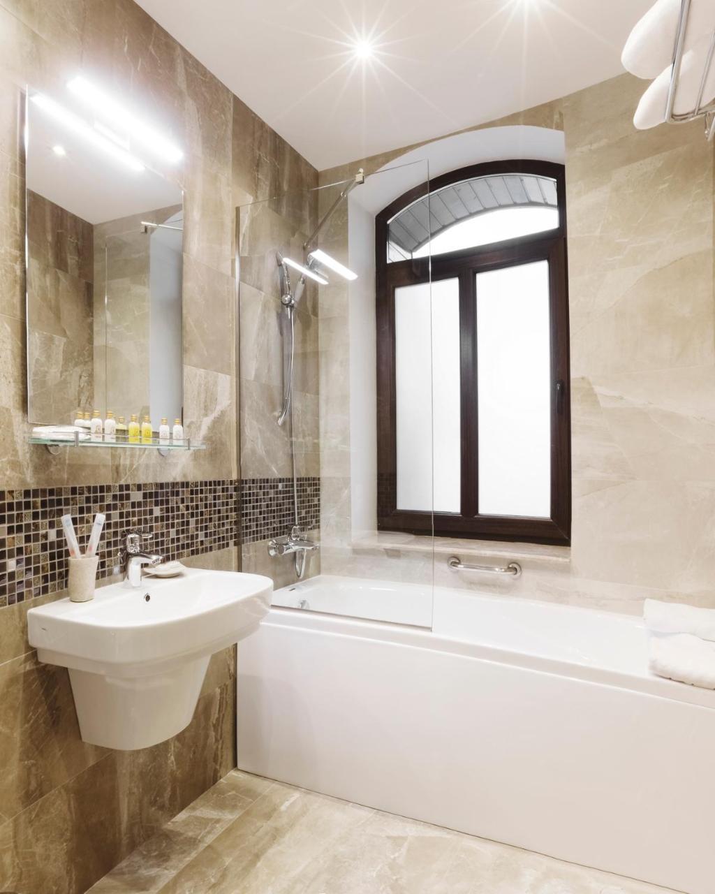 Roxen Hotel&Spa Chişinău Eksteriør billede
